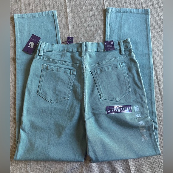 NWT Gloria Vanderbilt Amanda Jeans - Picture 2 of 4